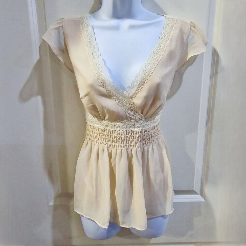 Liz Claiborne ✦ Cream Lace Chiffon Wrap Top ✦ Smocked Tie Back Vintage Style 6 - Picture 2 of 14